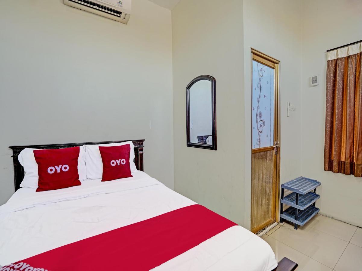 OYO 91587 Griya Buah De5 Syariah Hotel Sidoarjo Bagian luar foto